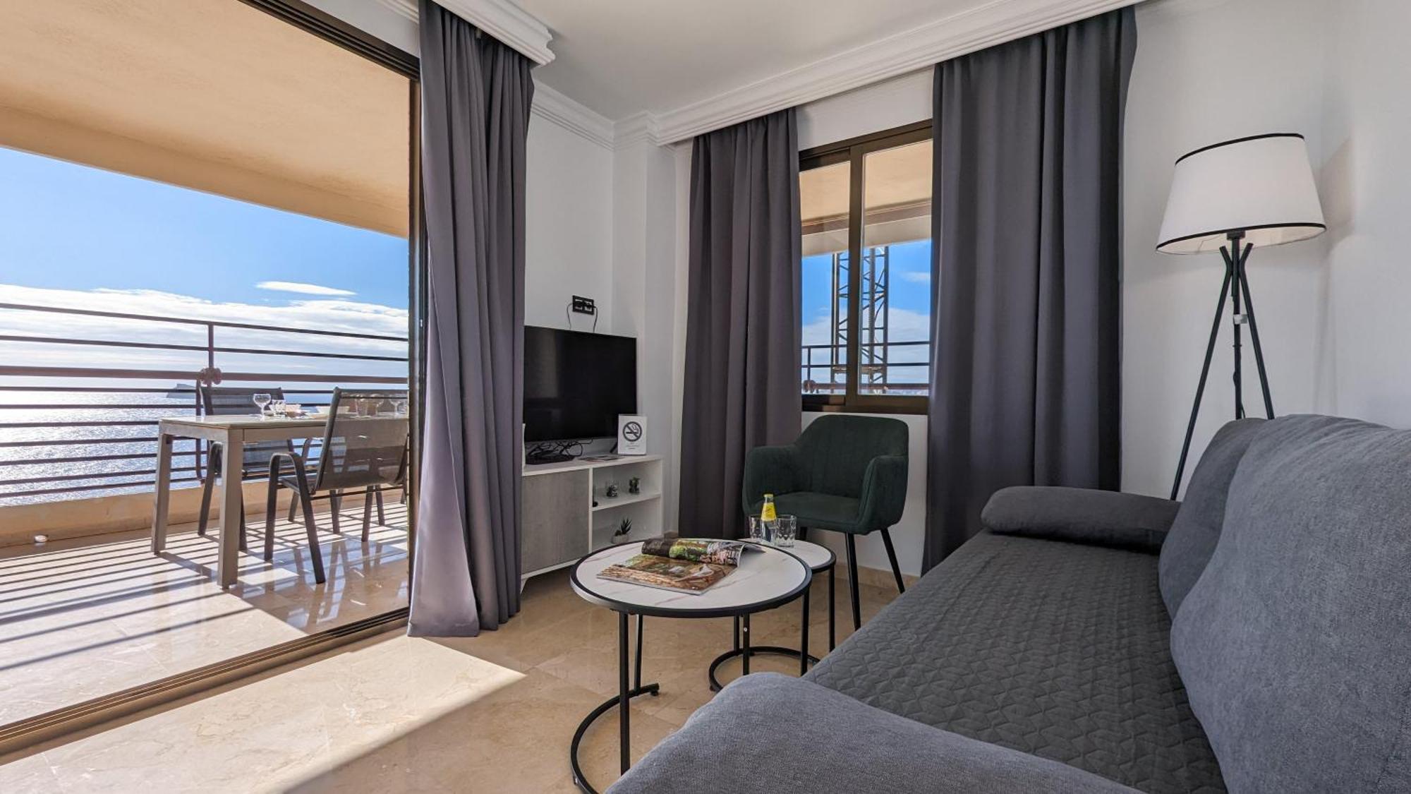 Arenas Sea Front Apartament