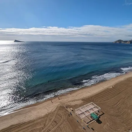 Las Arenas Sea Front Apartments Benidorm Exterior photo