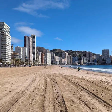 Las Arenas Sea Front Apartments Benidorm Exterior photo